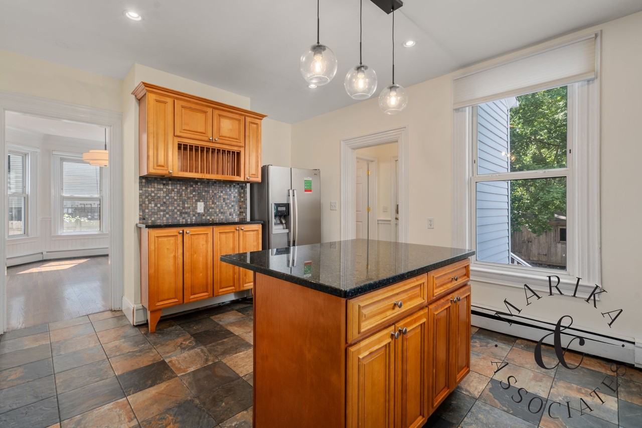 60 Parsons St - Photo 5 of 25