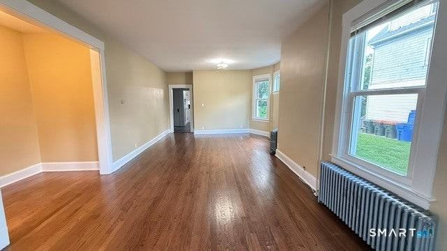 264 Broad St - Photo 6 of 26