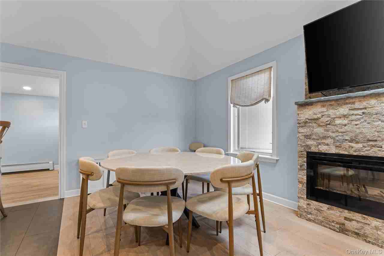 57 Rochester Ave - Photo 2 of 15