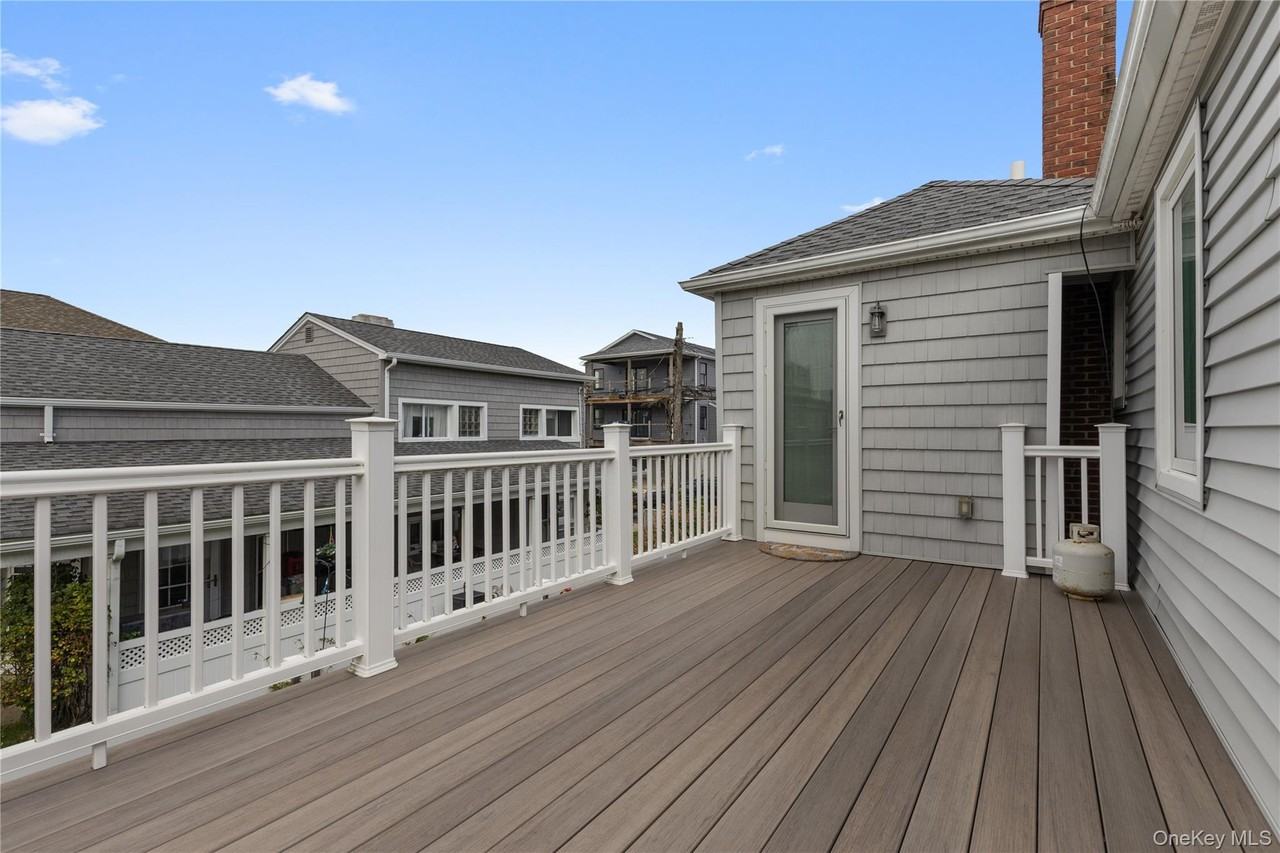 57 Rochester Ave - Photo 7 of 15