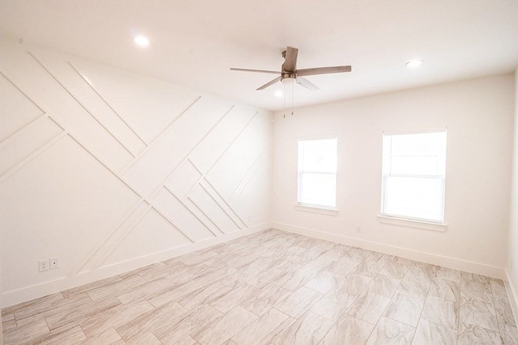 536 Highview Ct - Photo 6 of 23