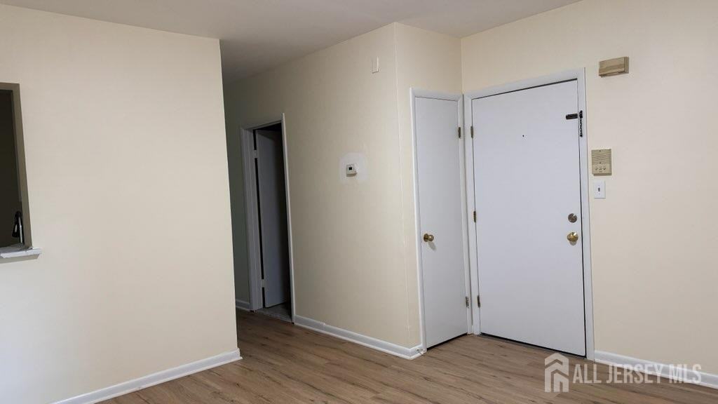 431 Main St - Photo 4 of 10