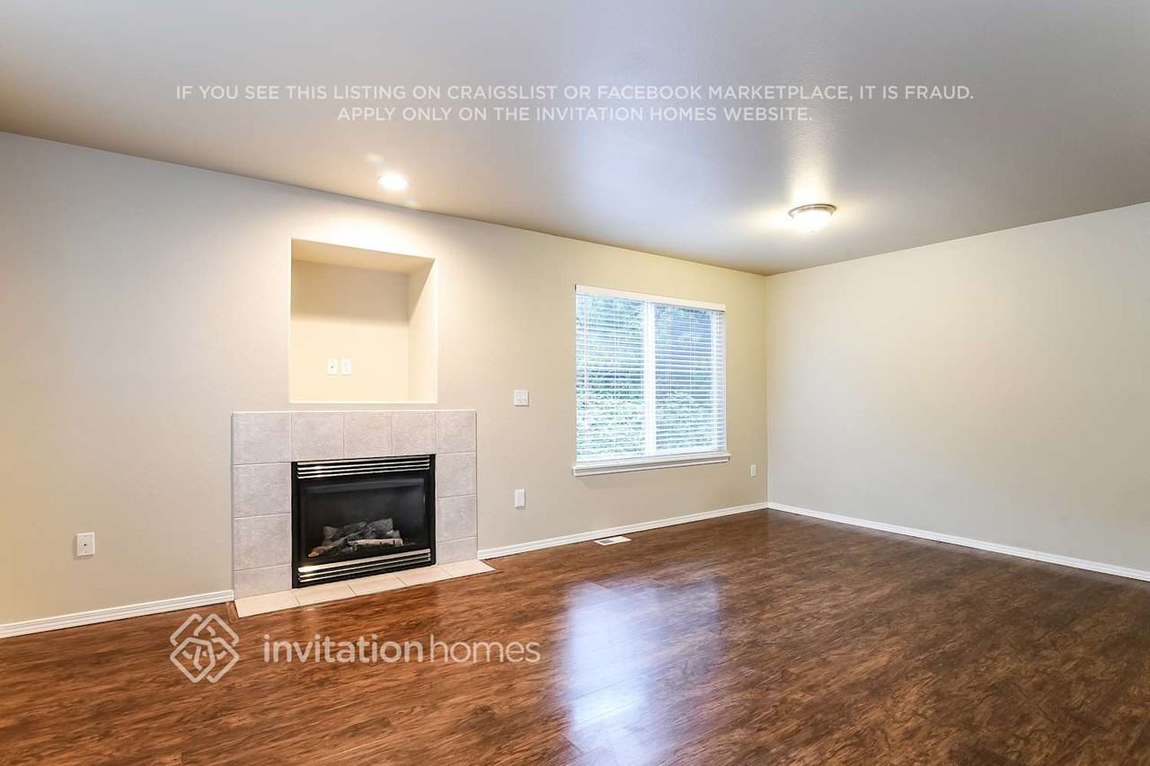 8629 76th Ave Ne - Photo 4 of 21