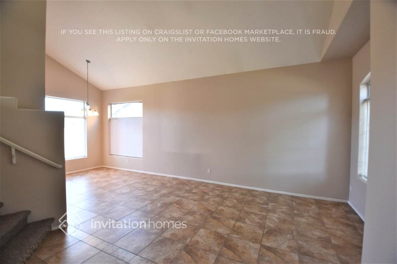 3219 W Maldonado Rd - Photo 3 of 16