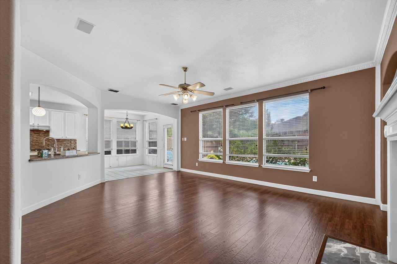 5101 Timberland Pkwy - Photo 4 of 29