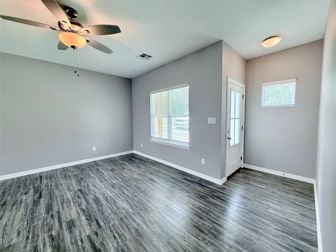 600 E Shepherd St - Photo 5 of 29