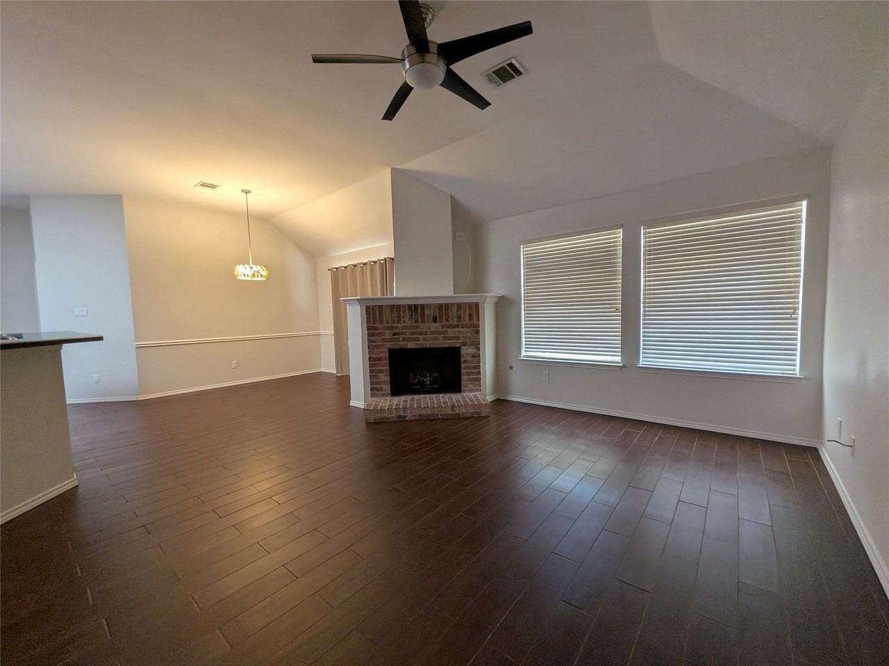 1705 Ingleside Dr - Photo 7 of 15