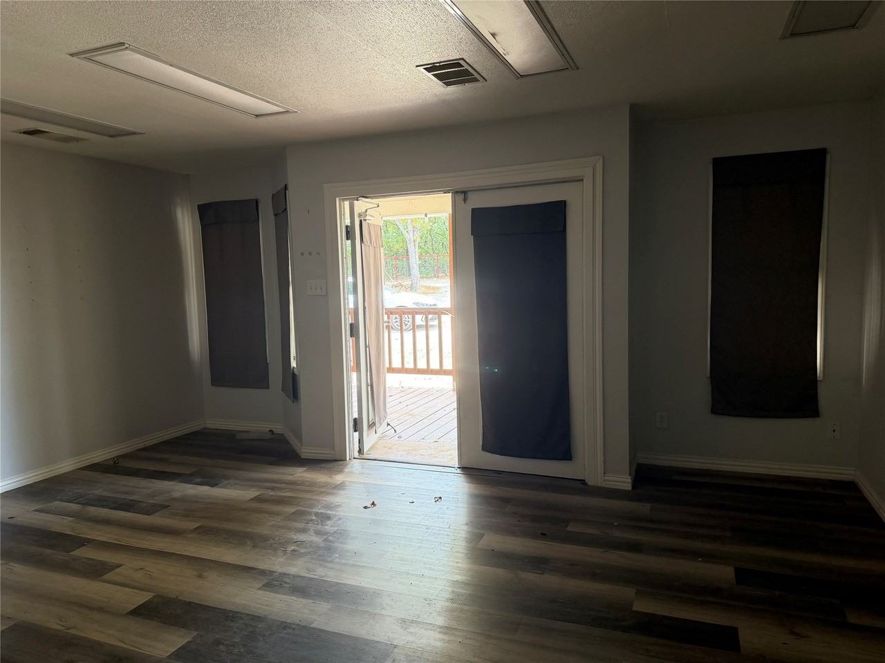 619 Private Road 4369 - Photo 3 of 9
