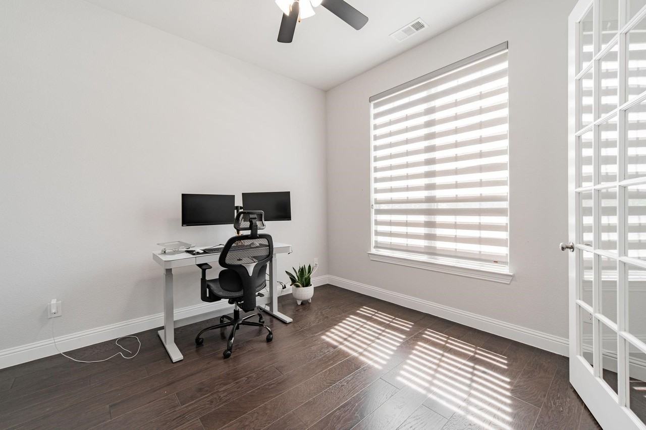 4300 Del Rey Ave - Photo 5 of 40