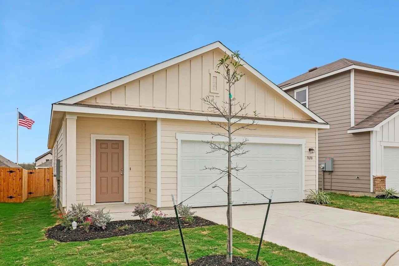 5509 Hastings - Photo 3 of 21
