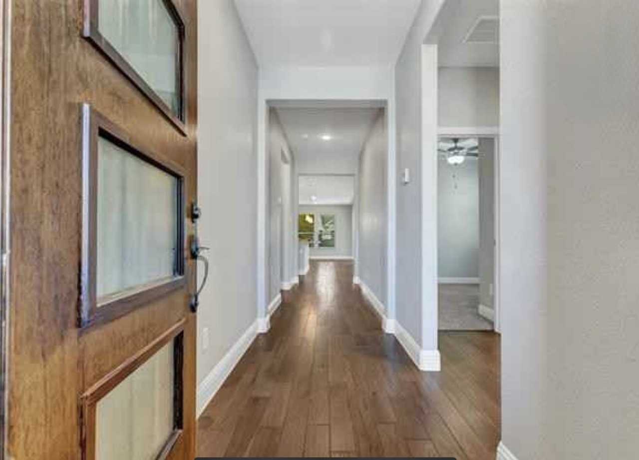 1624 Sweetwater Way - Photo 2 of 9