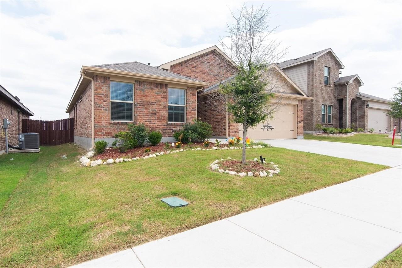 10125 Clemmons Rd - Photo 3 of 29