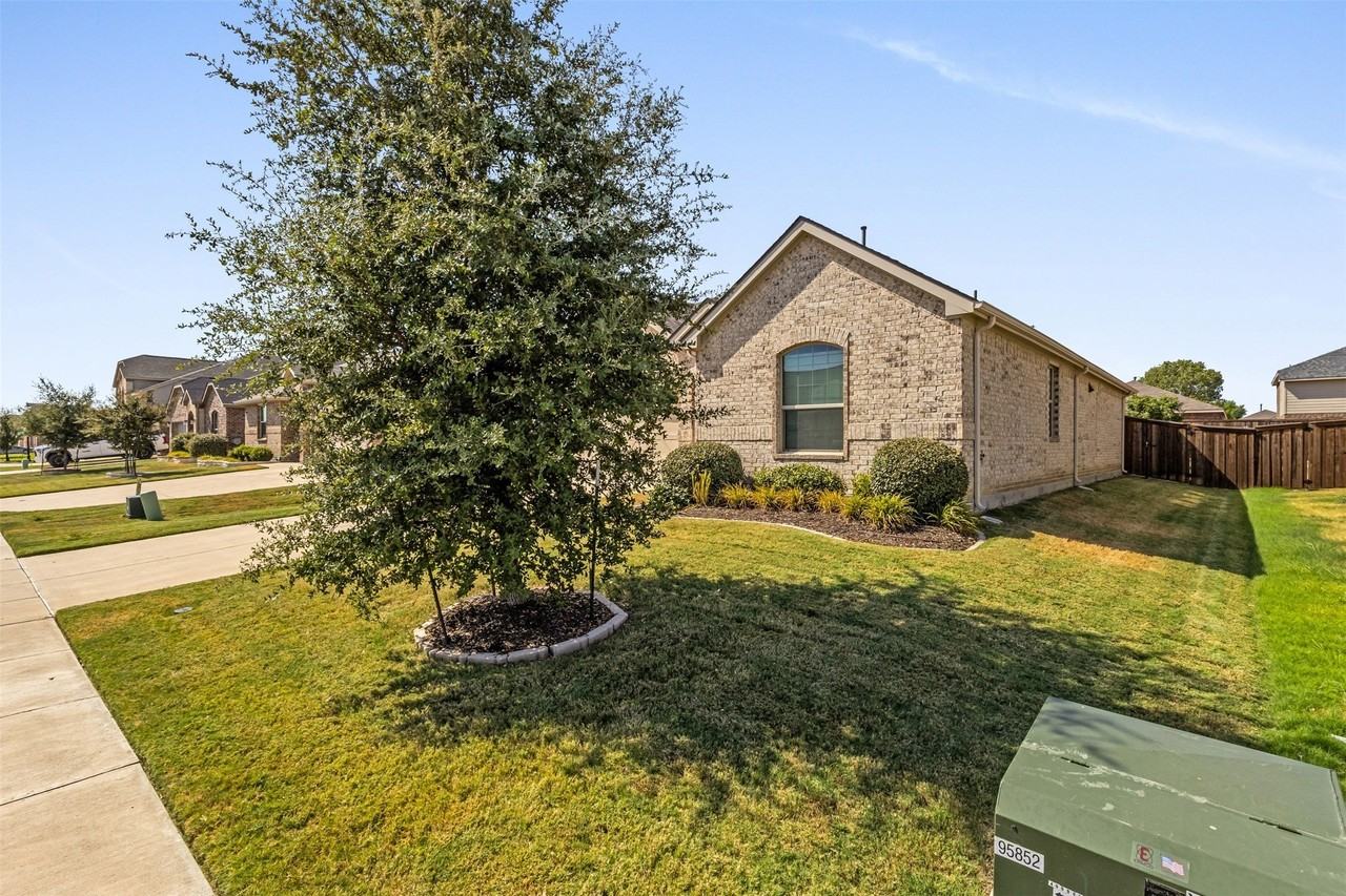 3113 Kaufman Ct - Photo 3 of 28