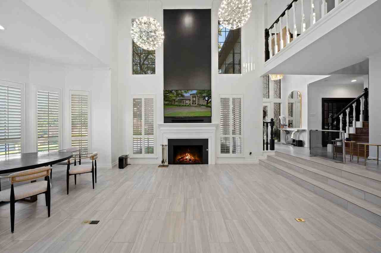 100 Krohn Ct - Photo 3 of 40