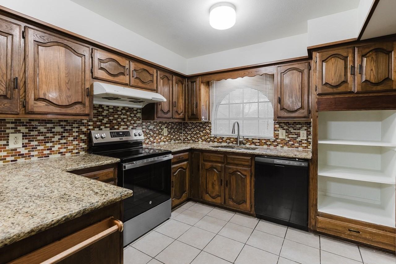706 Mount Vernon Dr - Photo 4 of 28