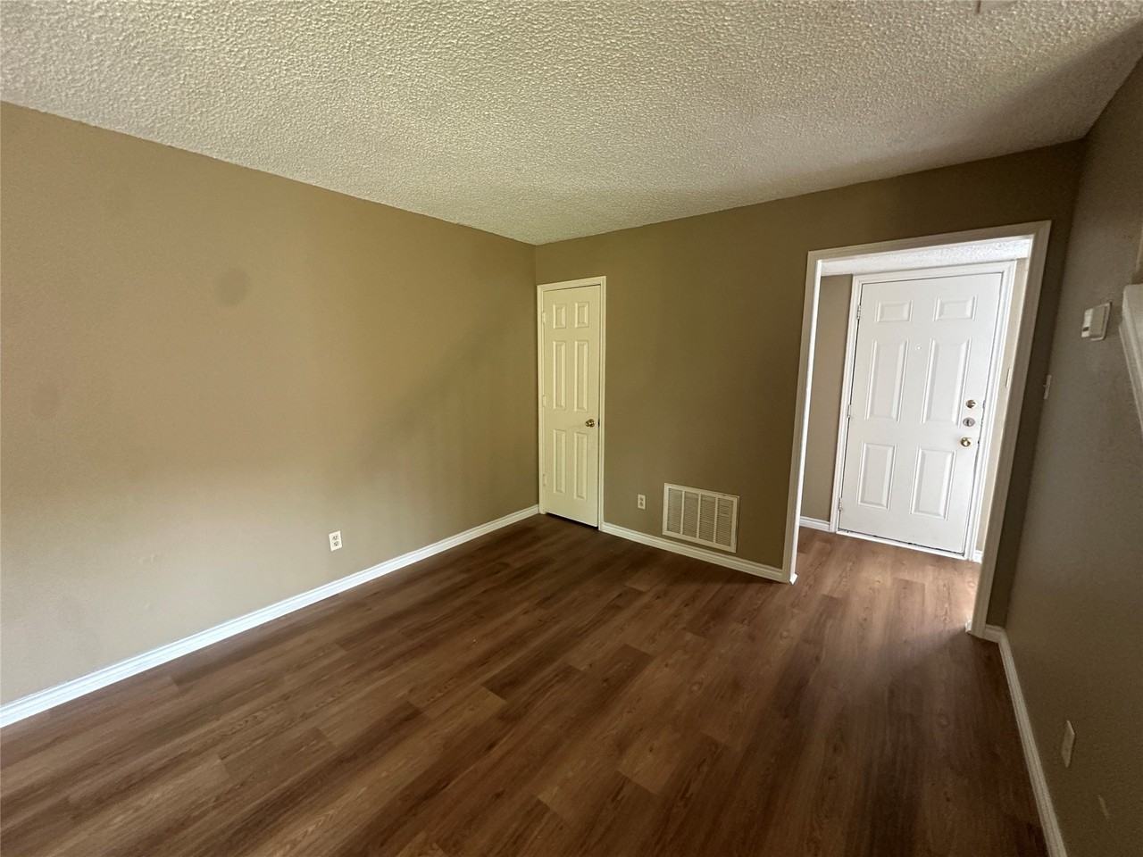 900 N Tennessee St #1 - Photo 4 of 11