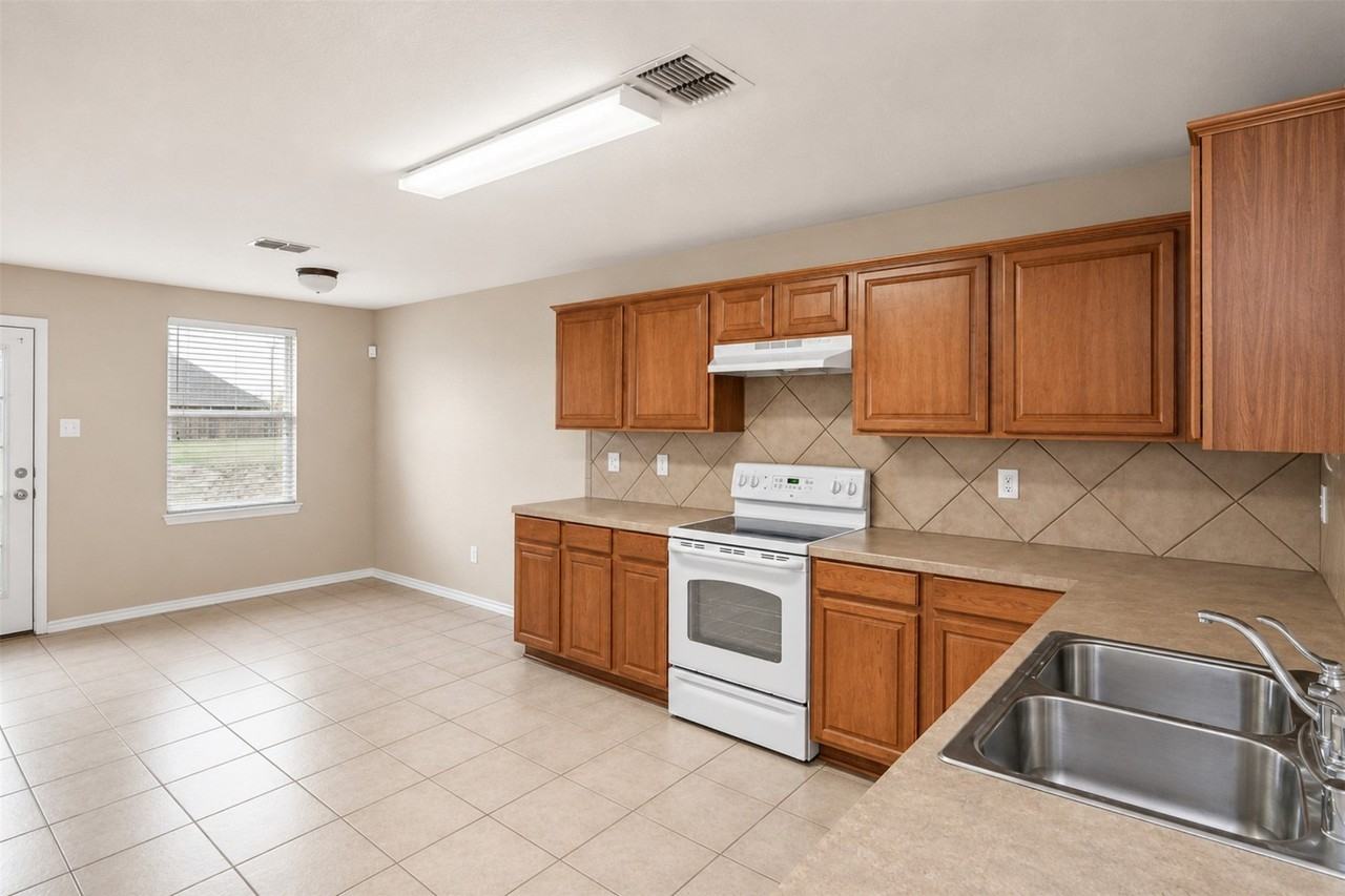 7652 Sienna Ridge Ln - Photo 6 of 25