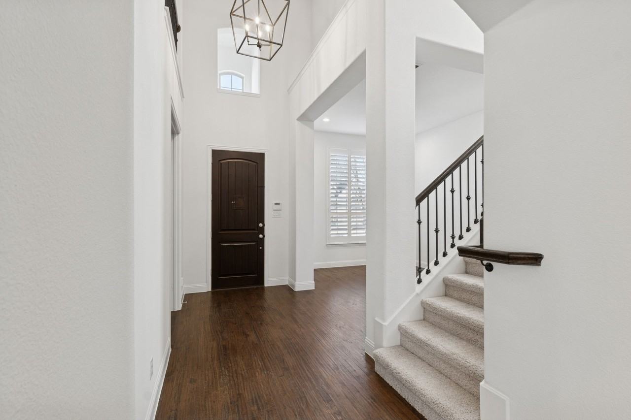 1433 5th St - Photo 4 of 40