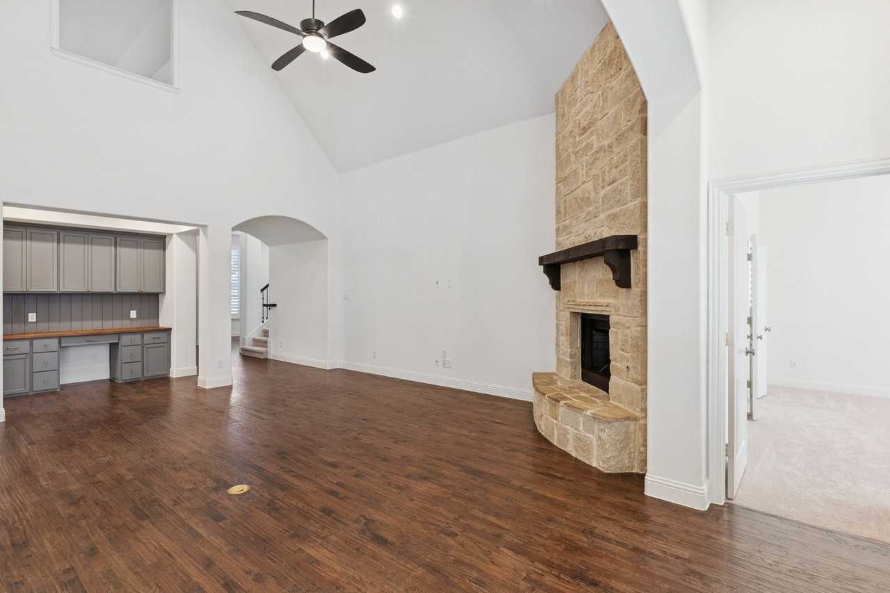 1433 5th St - Photo 6 of 40