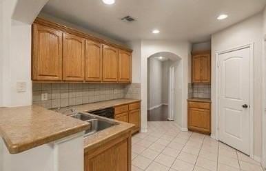 565 Griffith Dr - Photo 4 of 16