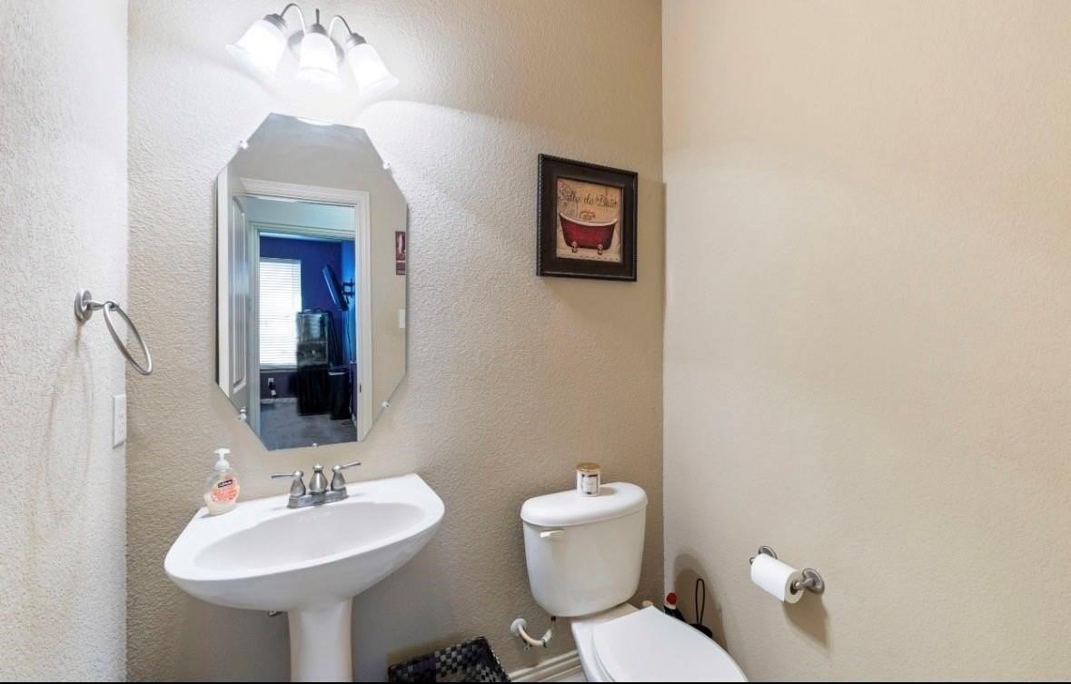 565 Griffith Dr - Photo 7 of 16
