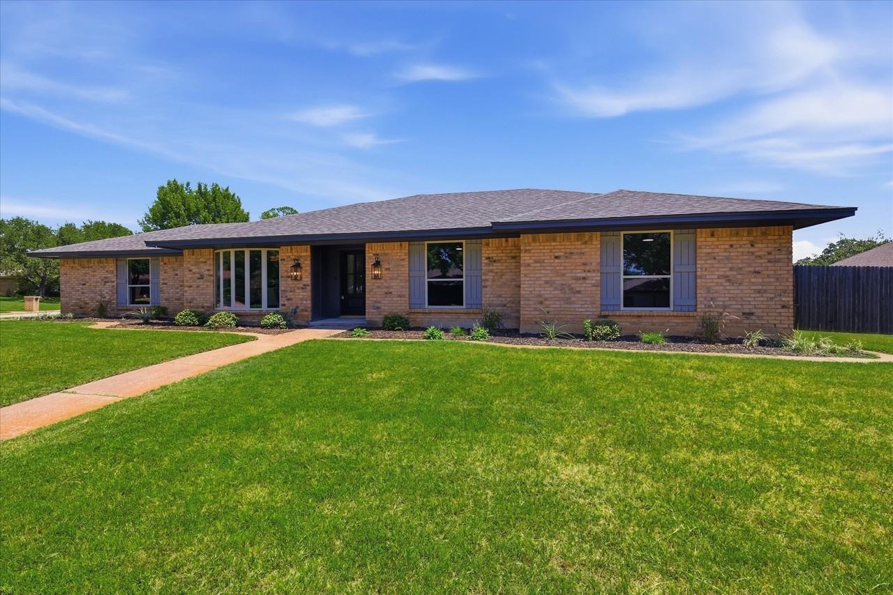 3920 Felisa Pl - Photo 6 of 37