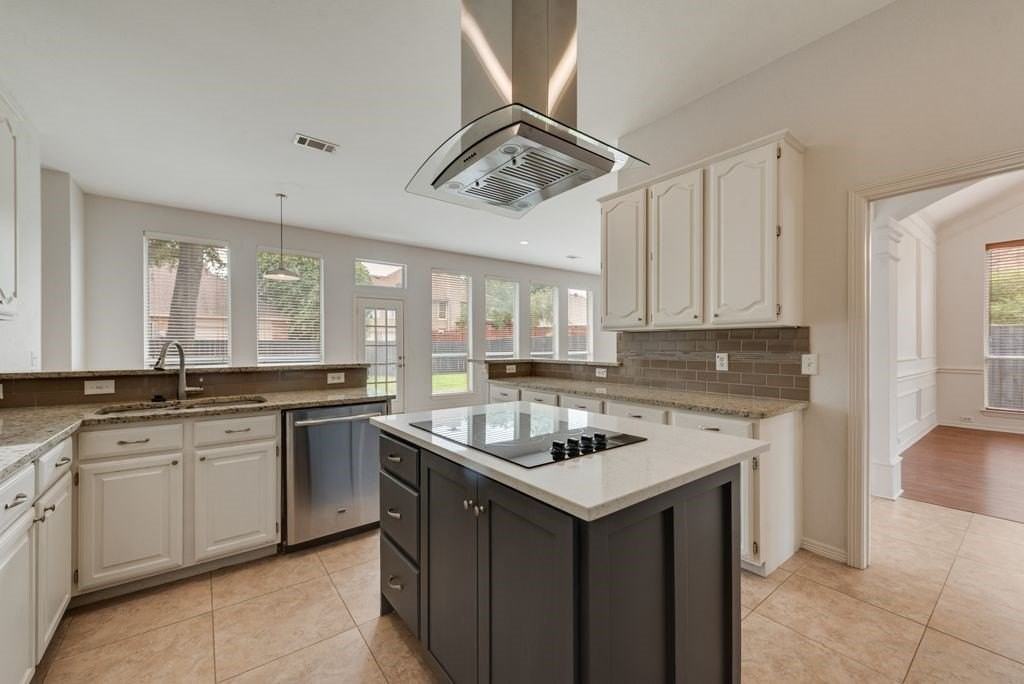 719 Parkway Blvd - Photo 6 of 20