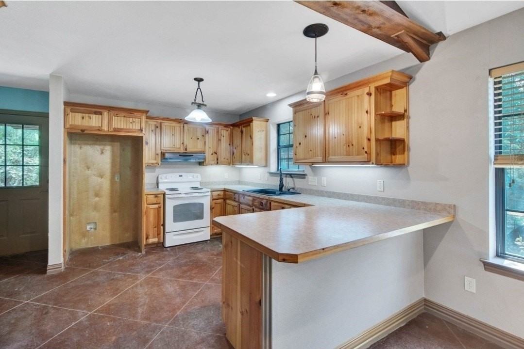 306 Homesite Rd - Photo 3 of 12