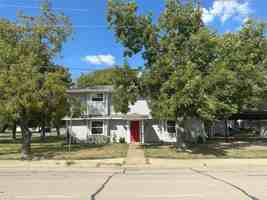 featured image of 204 E Rucker St