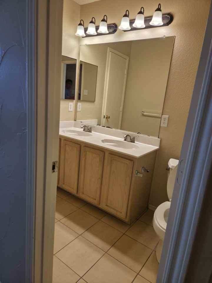 8704 Hunters Creek Dr - Photo 7 of 12