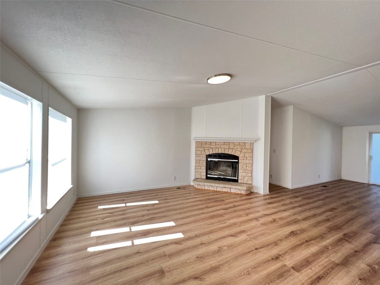 4418 County Road 2596 - Photo 4 of 19
