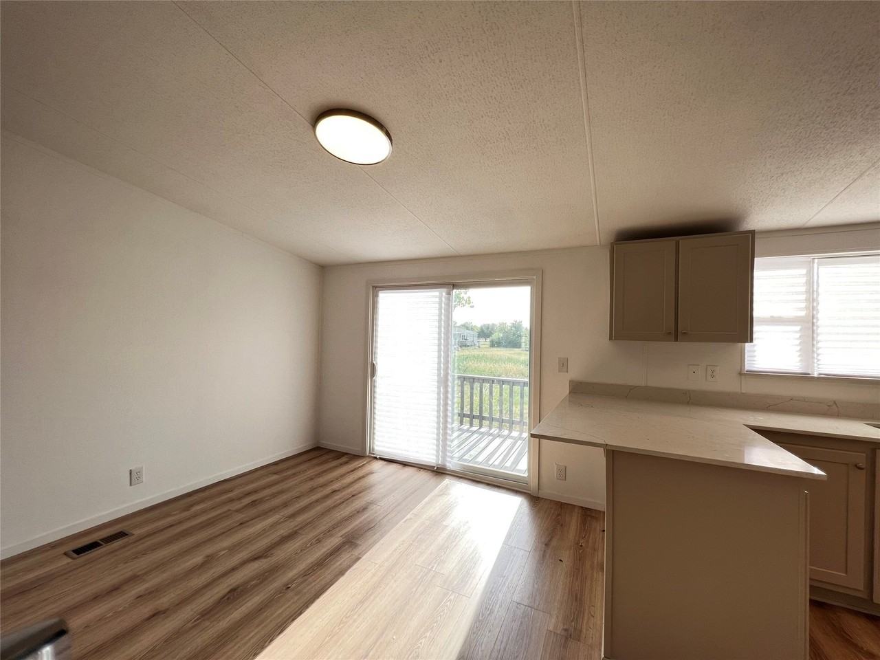 4418 County Road 2596 - Photo 5 of 19