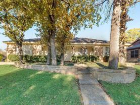 4919 Woodland Park Blvd - Photo 1 of 1