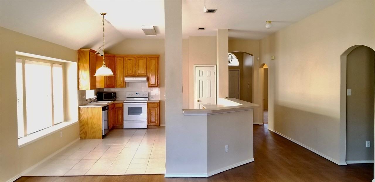 3916 Iris Ct - Photo 7 of 15
