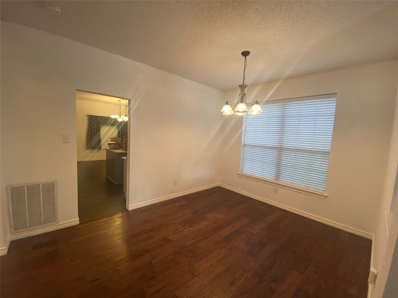723 Fawn Valley Dr - Photo 4 of 25