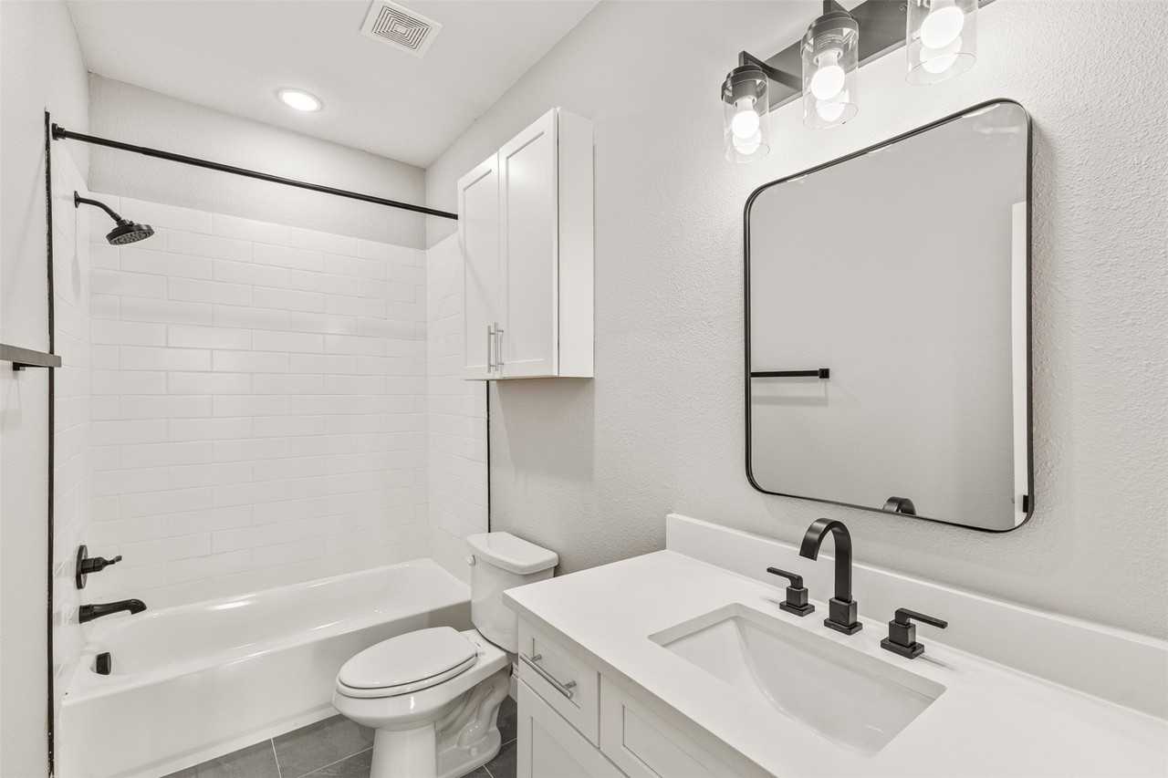 825 Premier Pkwy - Photo 7 of 15