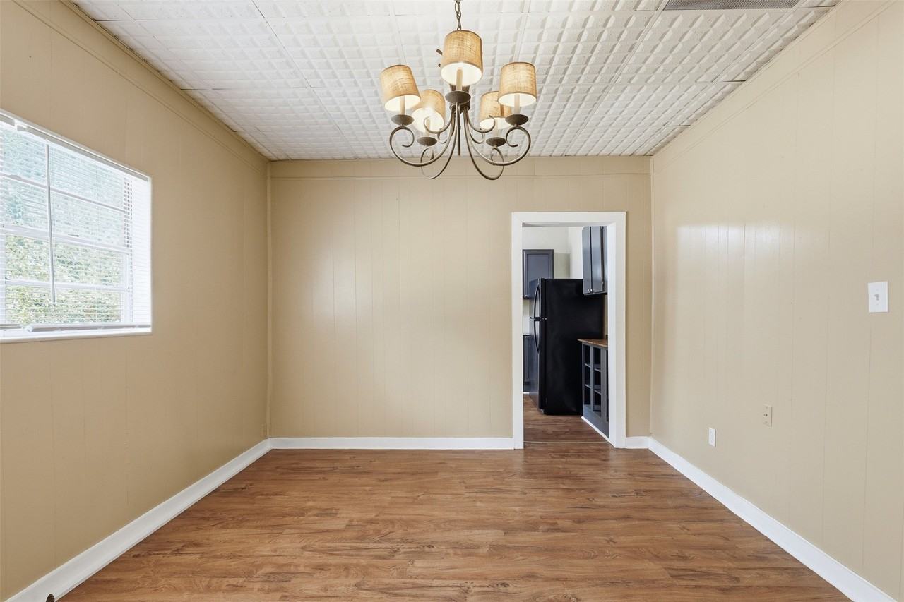 1415 Stanwood Ave - Photo 5 of 27