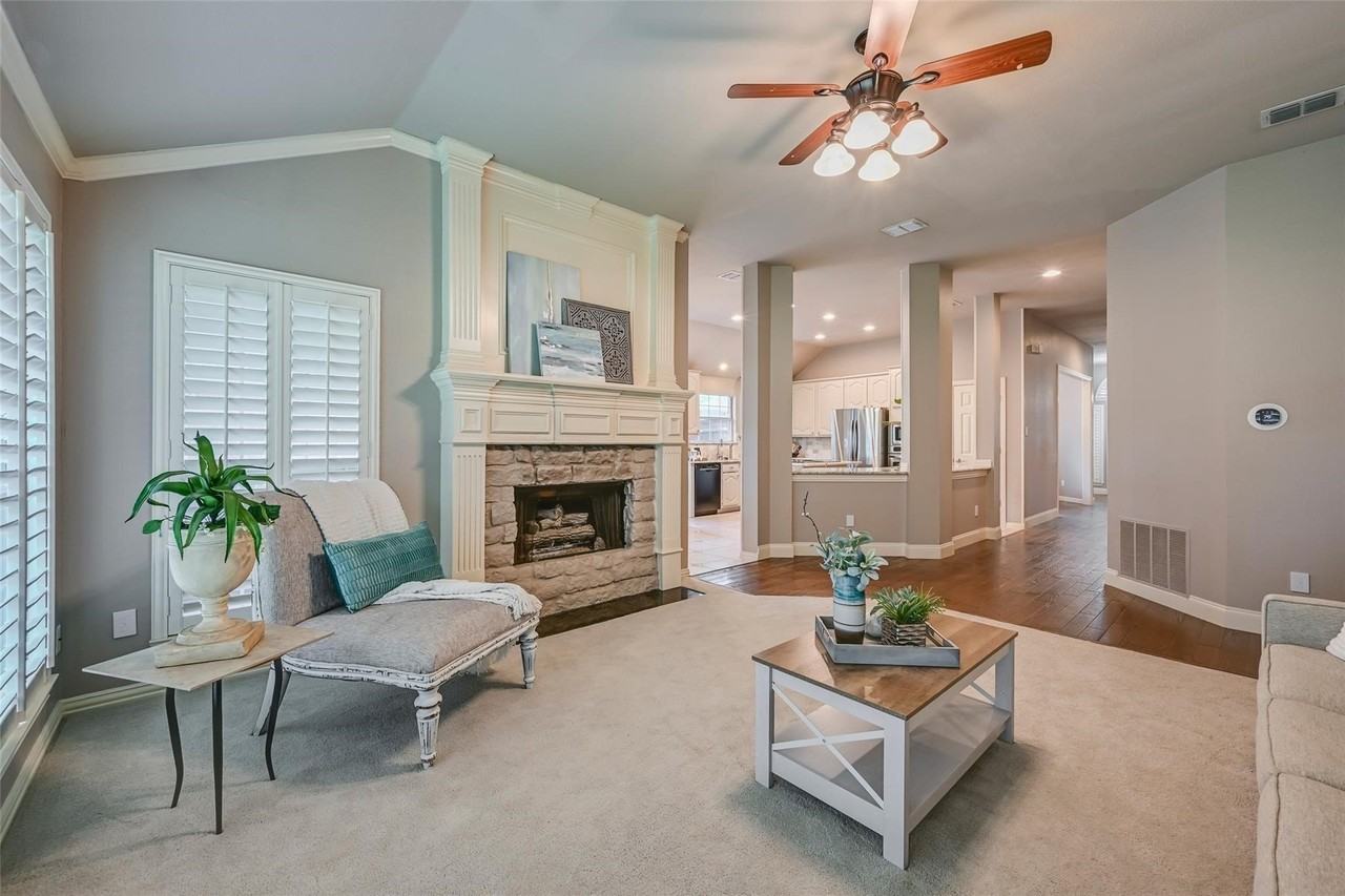 5601 Belle Chasse Ln - Photo 2 of 26