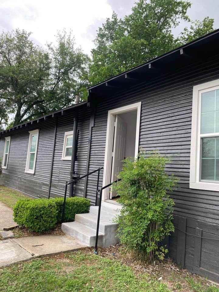 3831 Bernal Dr - Photo 6 of 31