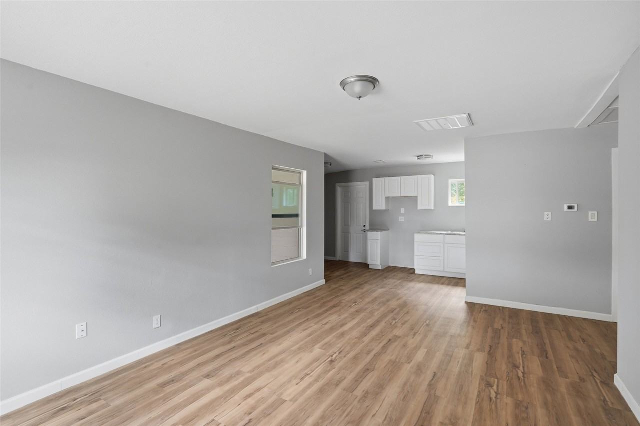4508 Fletcher Ave - Photo 5 of 14