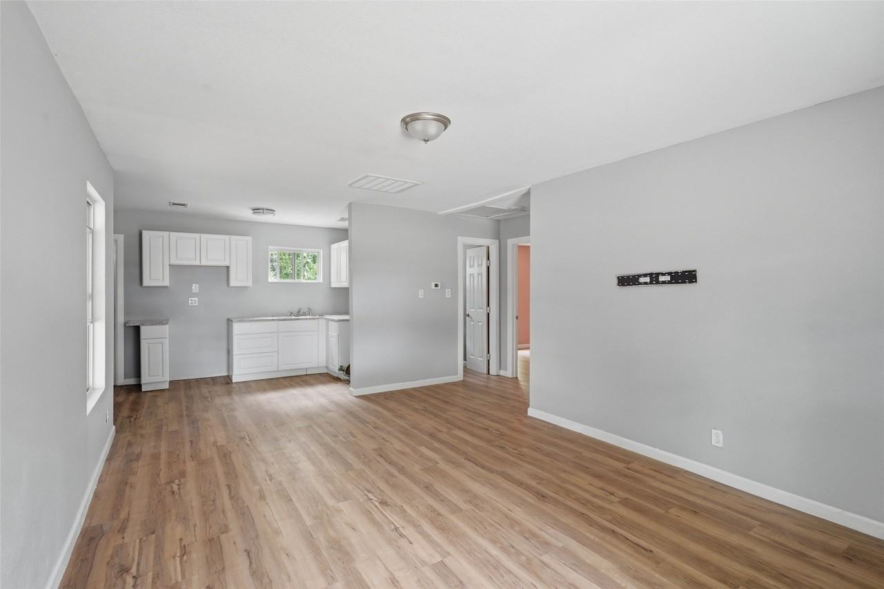4508 Fletcher Ave - Photo 6 of 14