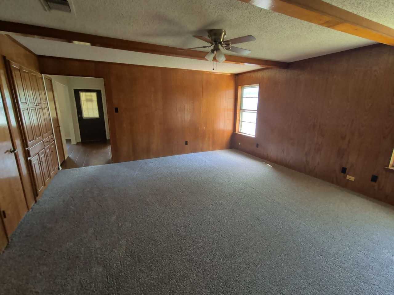 5541 Wood View St - Photo 3 of 17