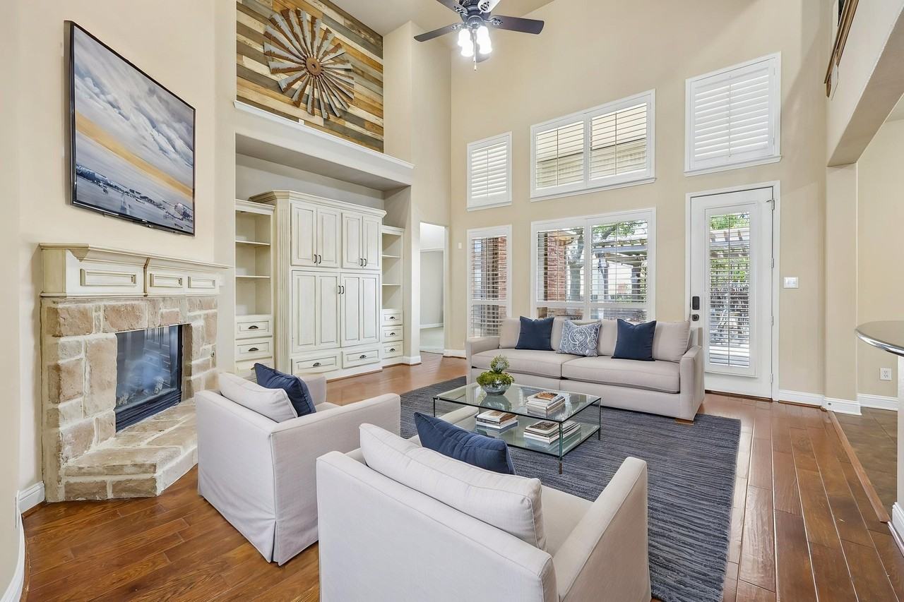 1205 Lake Glen Cir - Photo 2 of 26
