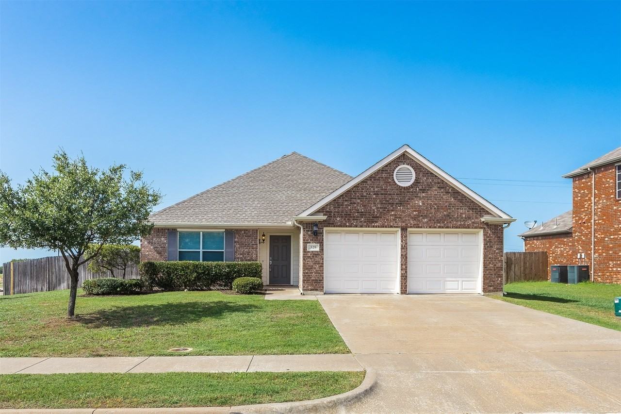 529 Quail Hollow Dr - Photo 3 of 33