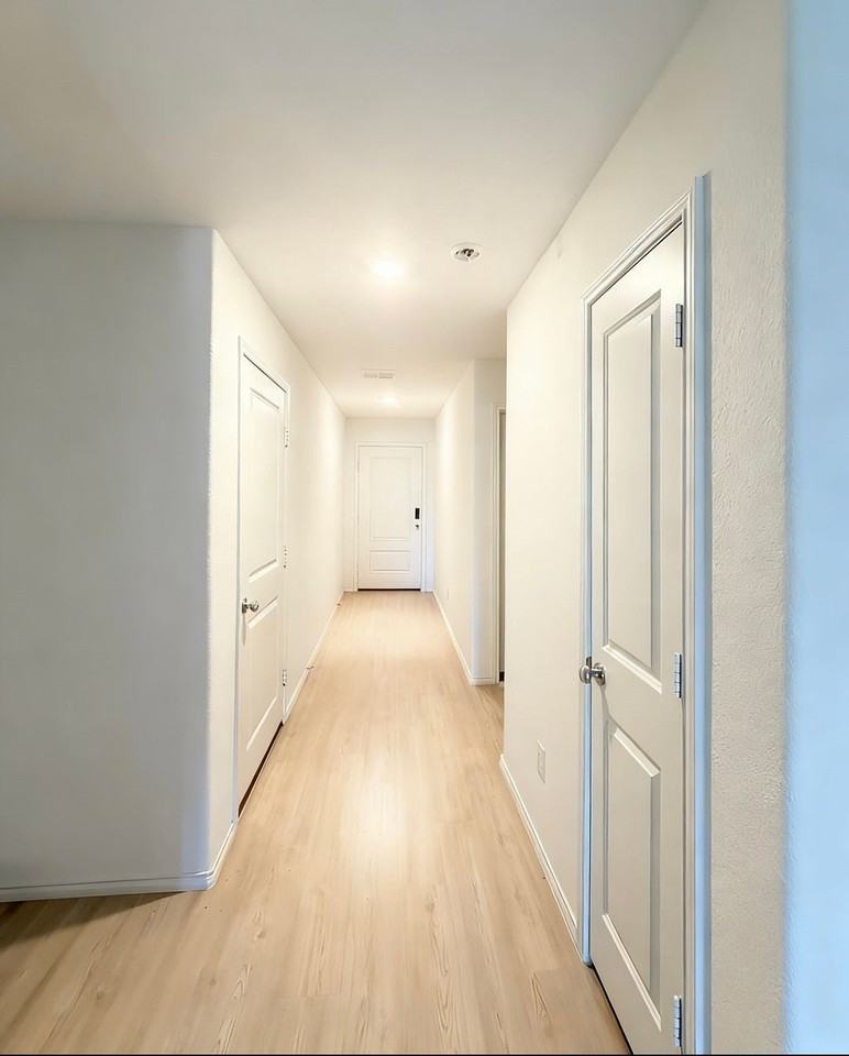 7855 Rutherford Ln - Photo 2 of 27