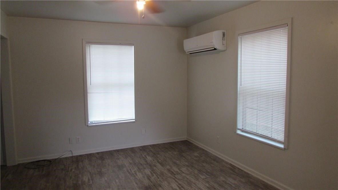 333 Nursery Ln - Photo 3 of 15