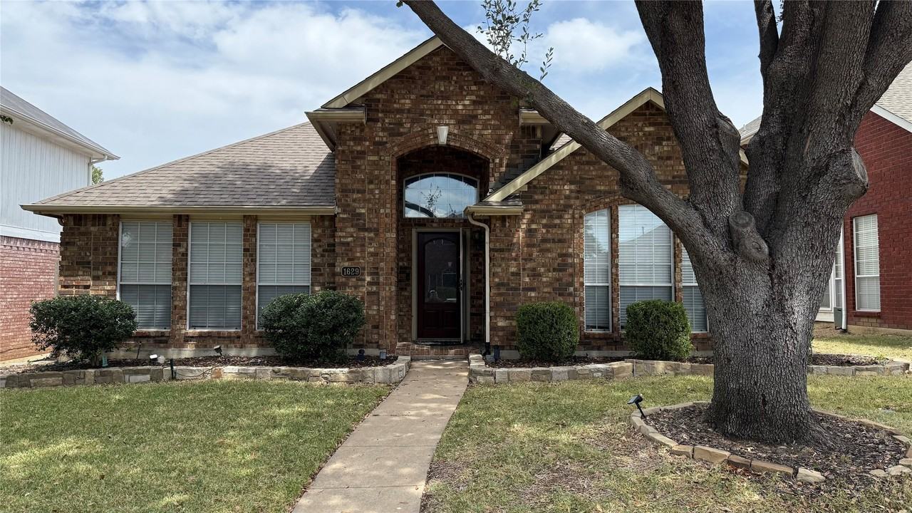 1629 Bennington Dr - Photo 2 of 25