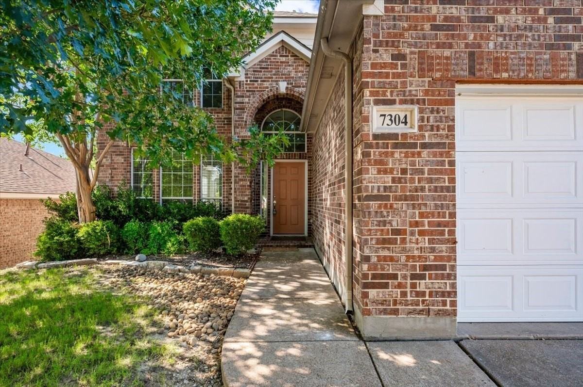 7304 Summit Parc Dr - Photo 3 of 40