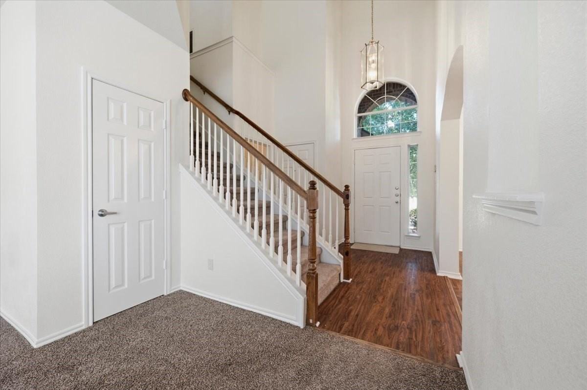 7304 Summit Parc Dr - Photo 4 of 40