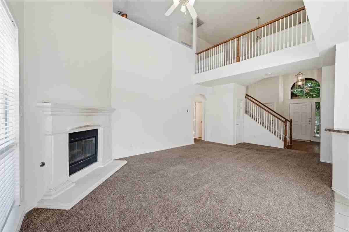 7304 Summit Parc Dr - Photo 6 of 40
